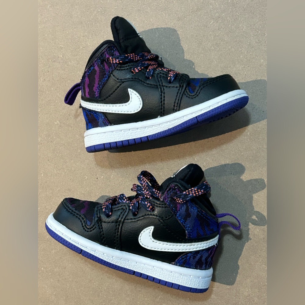 Jordan 1 Retro size 4C Preowned - Picture 7 of 7